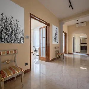 The Art Gallery Apartment Florence